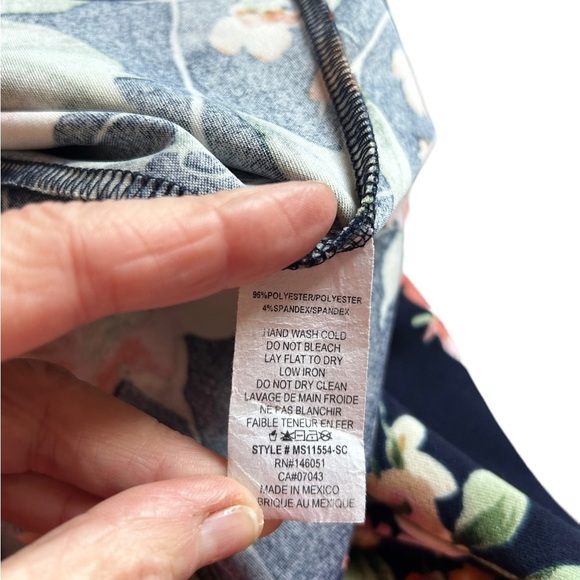 Faith And Joy Vintage Inspired Navy Floral Midi Swing Skirt Size Medium - Picture 10 of 10